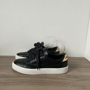 Burberry Salmond Sneakers Trainers Black Leather